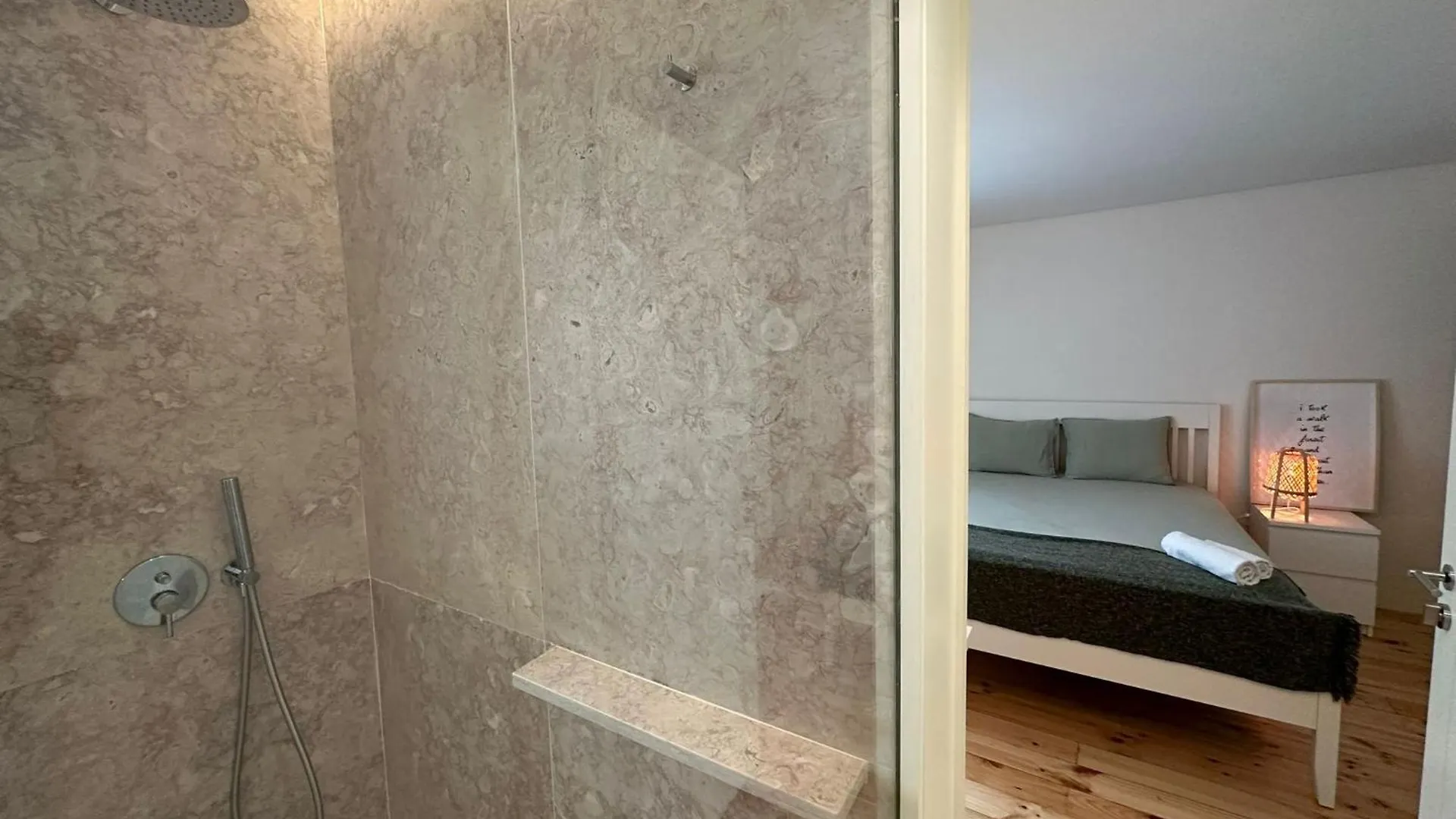 Апартаменты Apartamento Familiar Douradores Лиссабон 0*,  Португалия