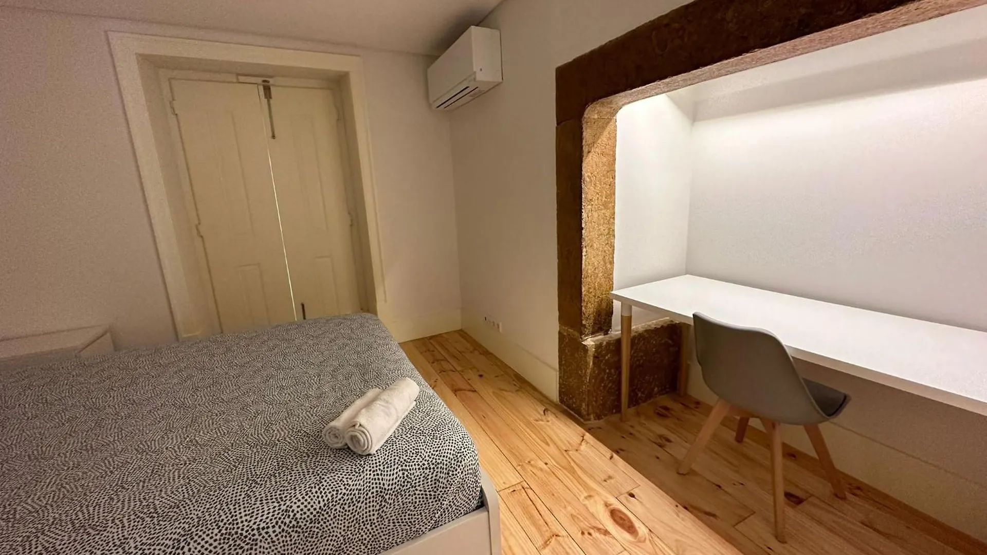 Апартаменты Apartamento Familiar Douradores Лиссабон